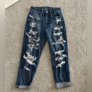 - American eagle Mom jeans